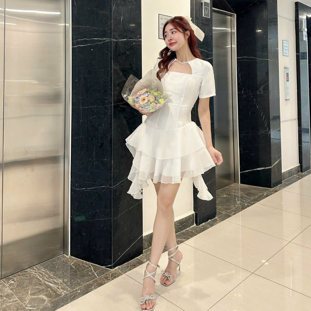 TIRA DRESS - Váy tacta phối tơ tua rua cổ đính đá thiết kế