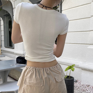 Áo thun dáng ôm ngắn tay