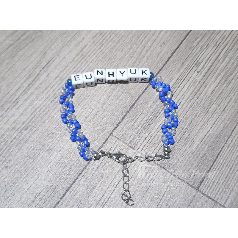 Vòng tay hạt cườm tông xanh super junior