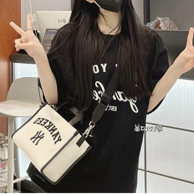 Túi Tote MLB NY LA, Túi đeo chéo MLB Varsity Basic Canvas Mini mẫu mới