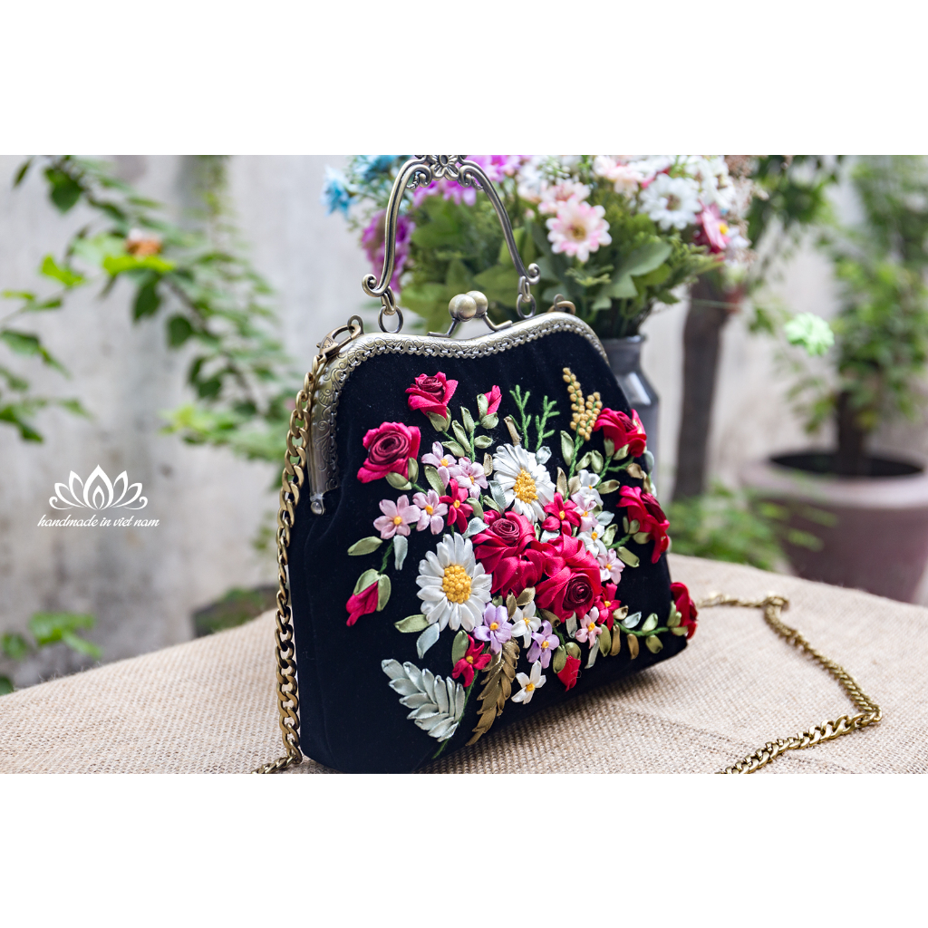 Túi thêu ruy băng , túi đeo vai, túi thêu tay ,xách tay nữ có dây đeo vai