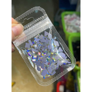 Đá khối chân bằng YHB