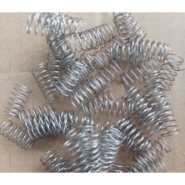 Lò xo nén phi 8mm dây 0.3mm dài 25mm chất liệu inox 304