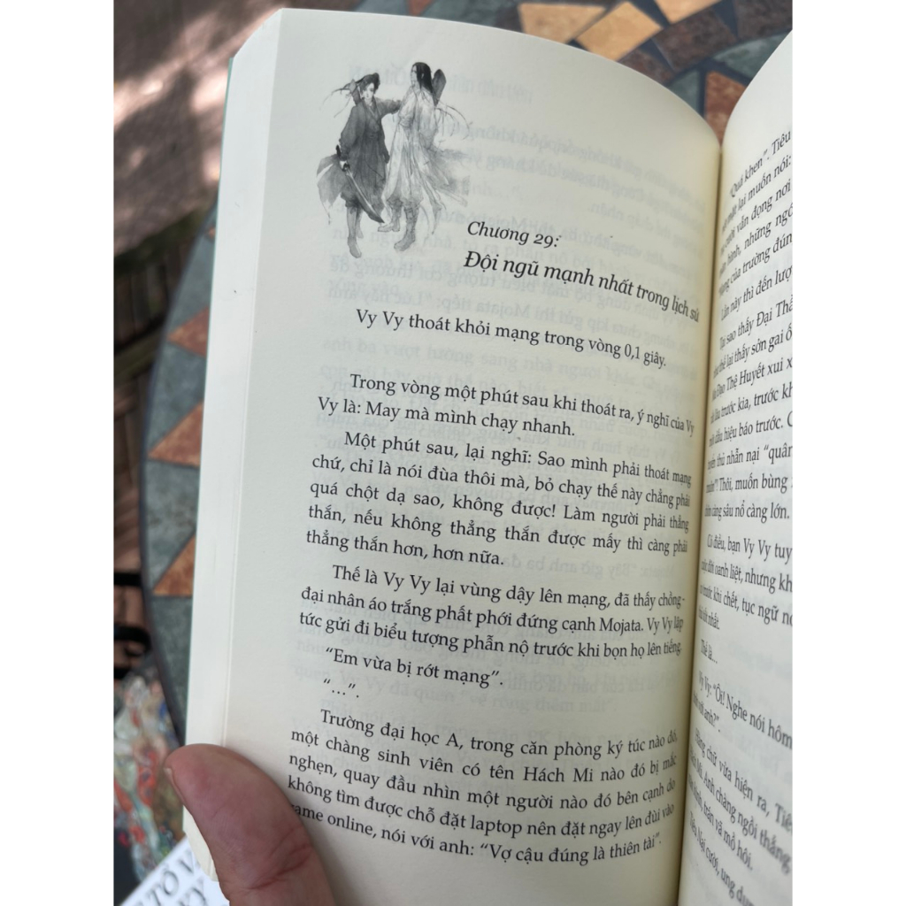 Sách - Yêu Em Từ Cái Nhìn Đầu Tiên – Cố Mạn – Nguyễn Trang - Thuý Thuý dịch – Minh Quang Books – NXB Văn Học (bìa mềm)