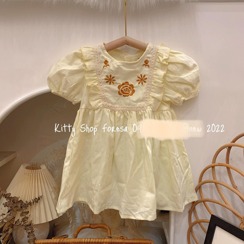 Đầm thiết kế cho bé gái xả lỗ