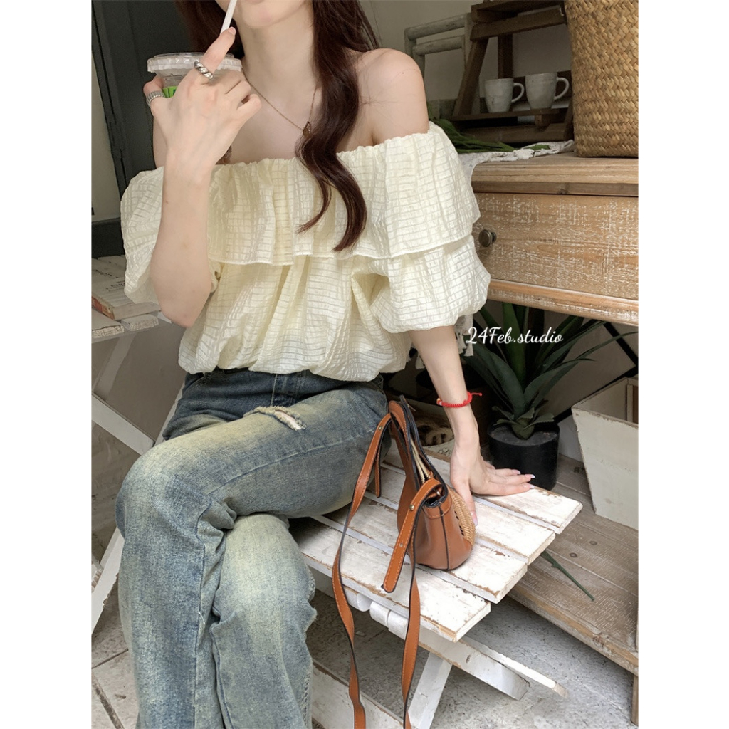 Áo trễ vai tay bèo dáng ngắn gấu bồng phong cách vintage Hàn Quốc
