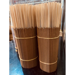 Nhang quế lá quế cành nhỏ mùi thơm dịu nhẹ bó 1kg.
