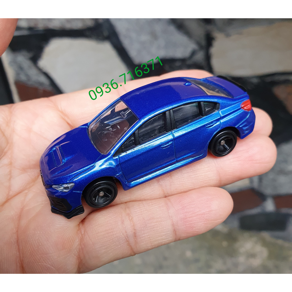 Xe mô hình tĩnh Tomica Nhật Bản - Subaru màu xanh