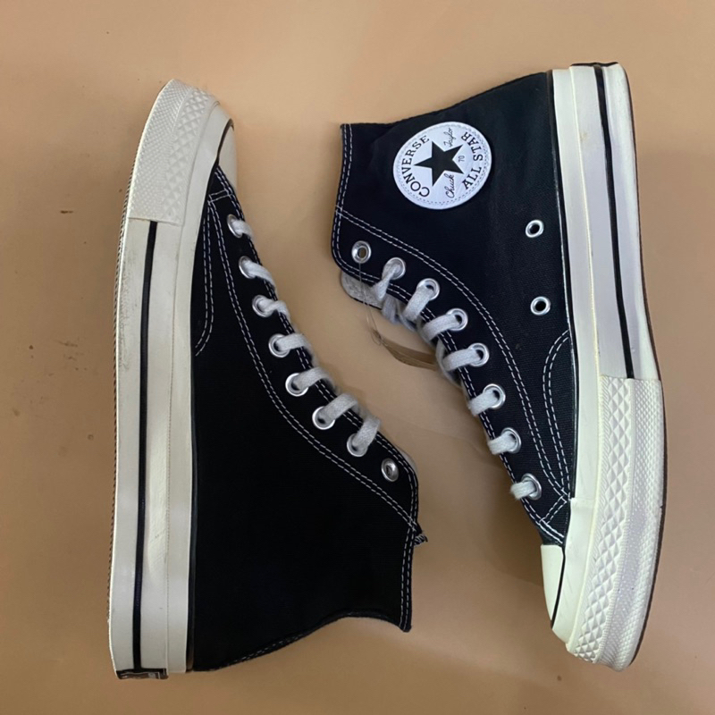 Giày chính hãng đã qua sử dụng