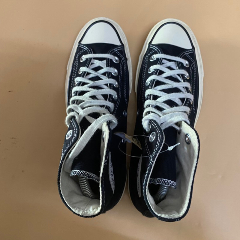 Giày chính hãng đã qua sử dụng