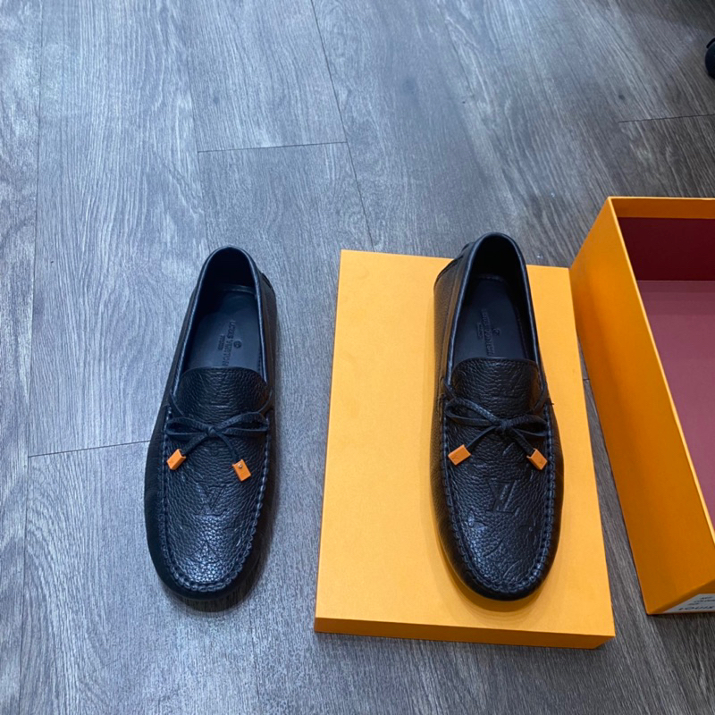Giày lười nam LV da bò có nơ đế cao su bản mới 2023