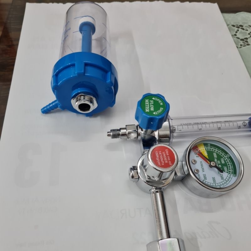 Bình tạo ẩm kèm dây thở dùng cho đồng hồ oxy y tế