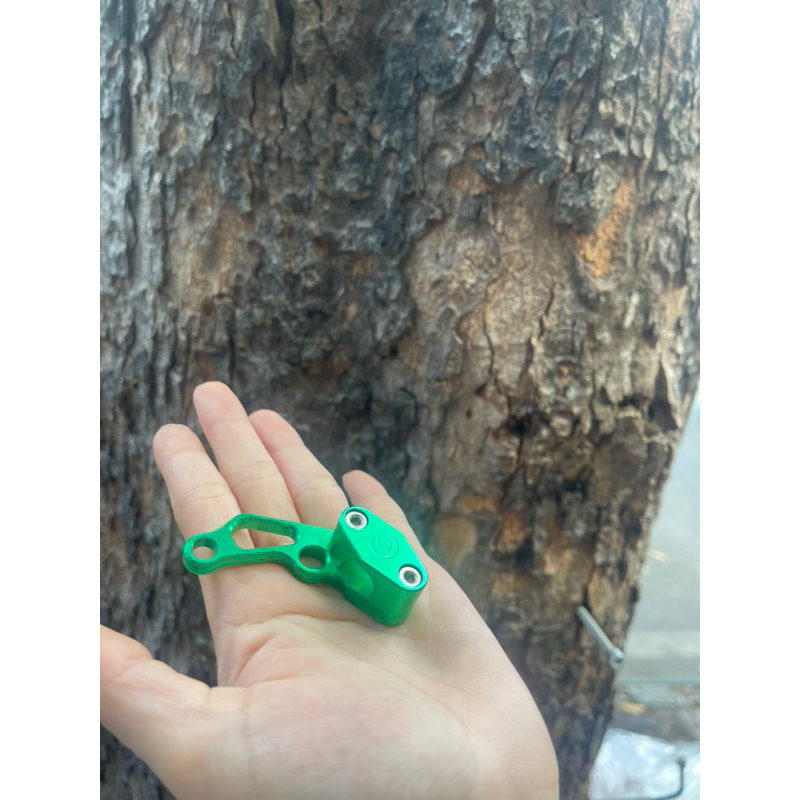 Pát kẹp dây dầu mẫu thailan