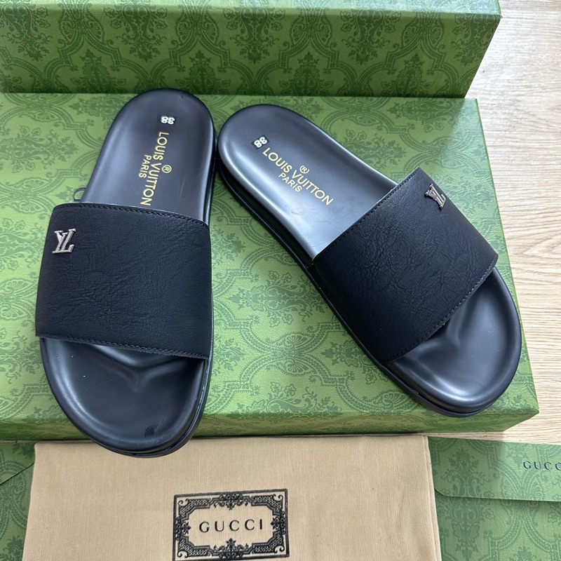 Dép cao su đế xước chữ vàng quai đen kèm video size 38-43)