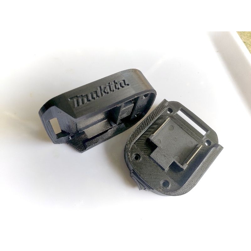 Đế cài pin makita có công tắc