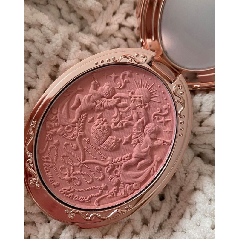 Phấn Má Hồng Flower Knows Dâu Tây Rococo Bánh Bèo