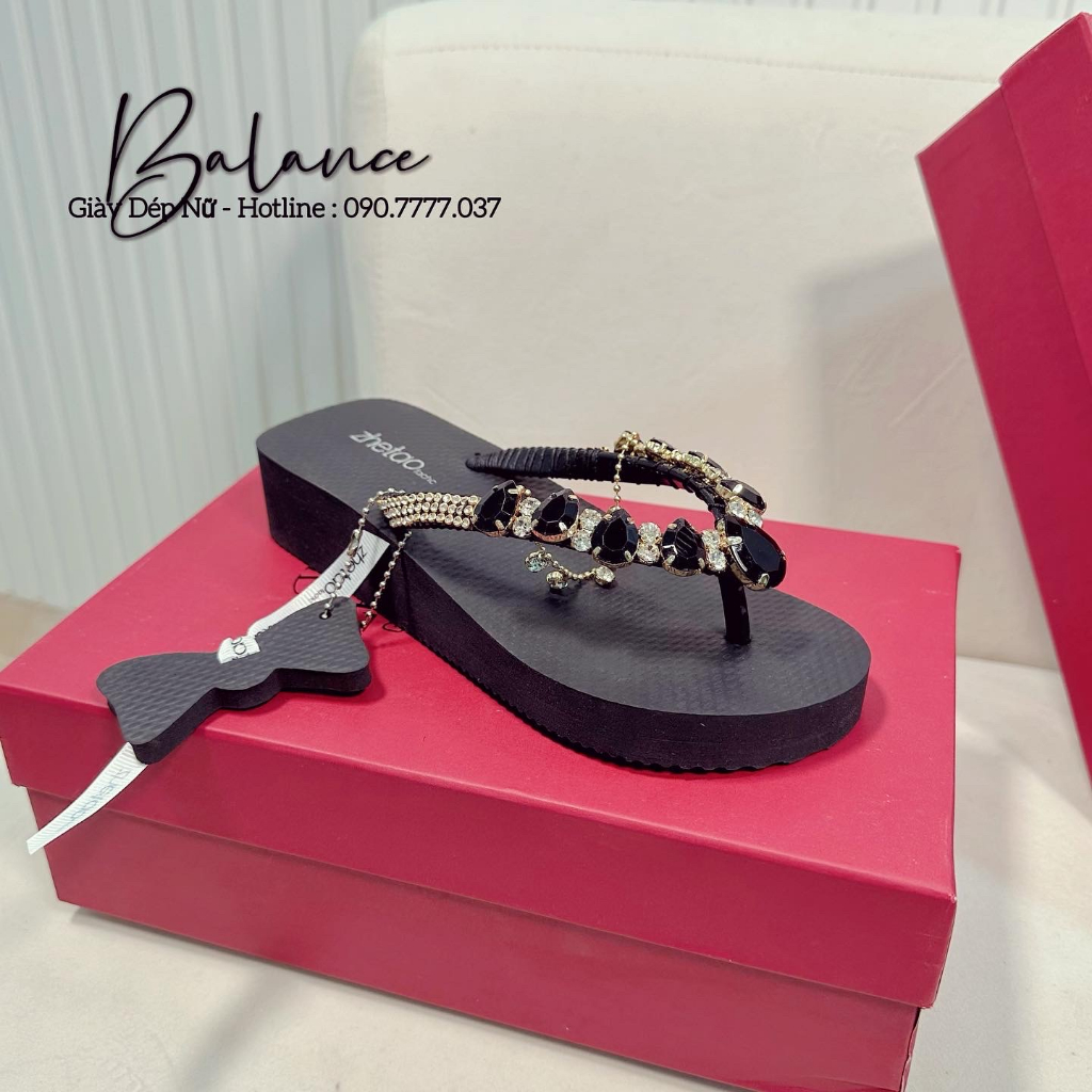 Balance Dép Kẹp Đá