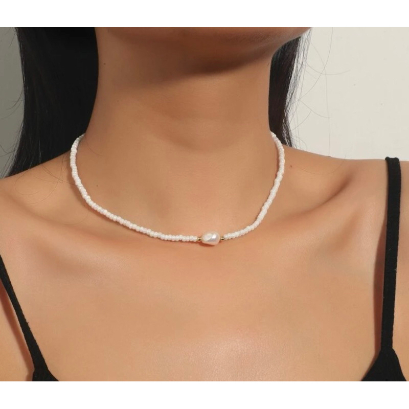 Vòng cổ đính cườm giả