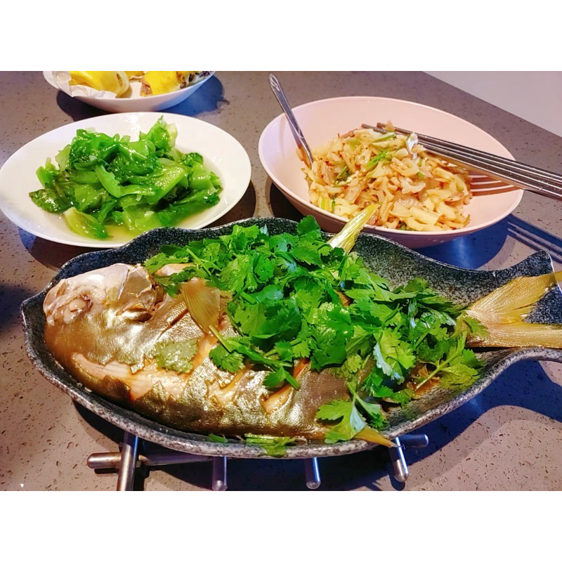 Đĩa dài hình con cá