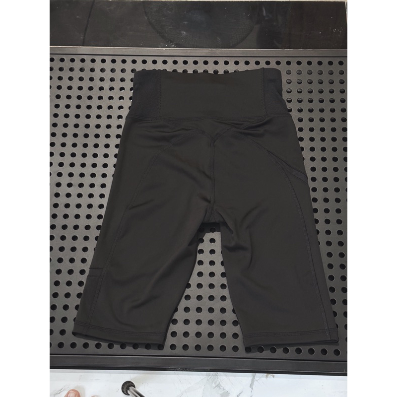 Quần tập bu ma auth thêu size xs mới