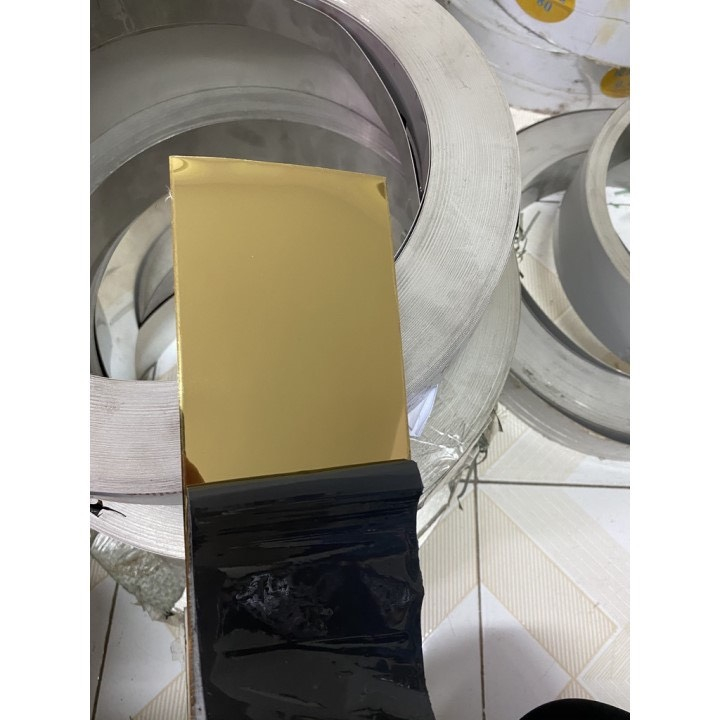 Nẹp La Inox vàng gương 8cm, la inox cuộn, thanh la inox 304, nẹp la cuộn inox, giá 1m, dày 0.5li