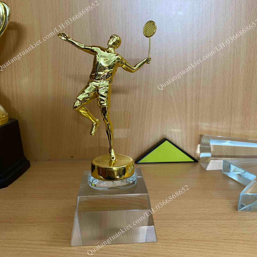 Cúp Pha Lê Người Cầu Lông Mạ Vàng