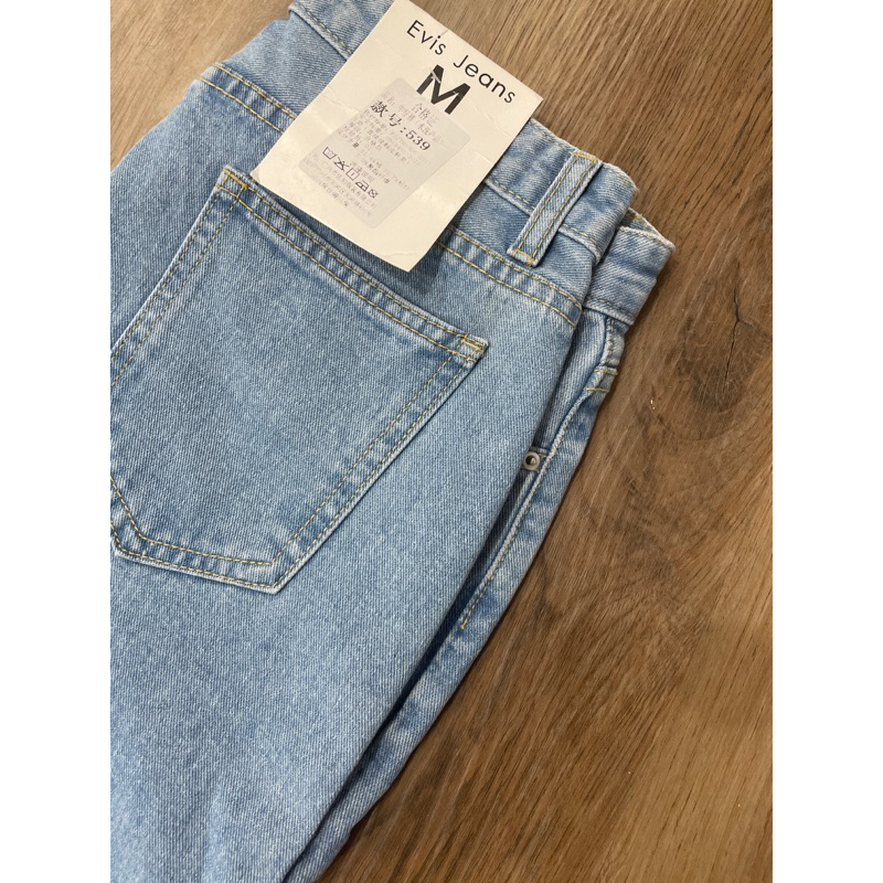 Quần Jean Nữ, Quần Bò baggy 2 Màu Xanh Đậm/nhạt, New Tag 100%, Bị Lỗi Bạc Phần Đầu Gối Do Bảo Quản - Glister Closet