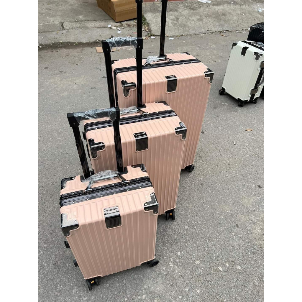 Vali khung nhôm khóa sập cao cấp size 20 inch - Vali mẫu vuông cũ bo 4 góc kim loại tráng gương