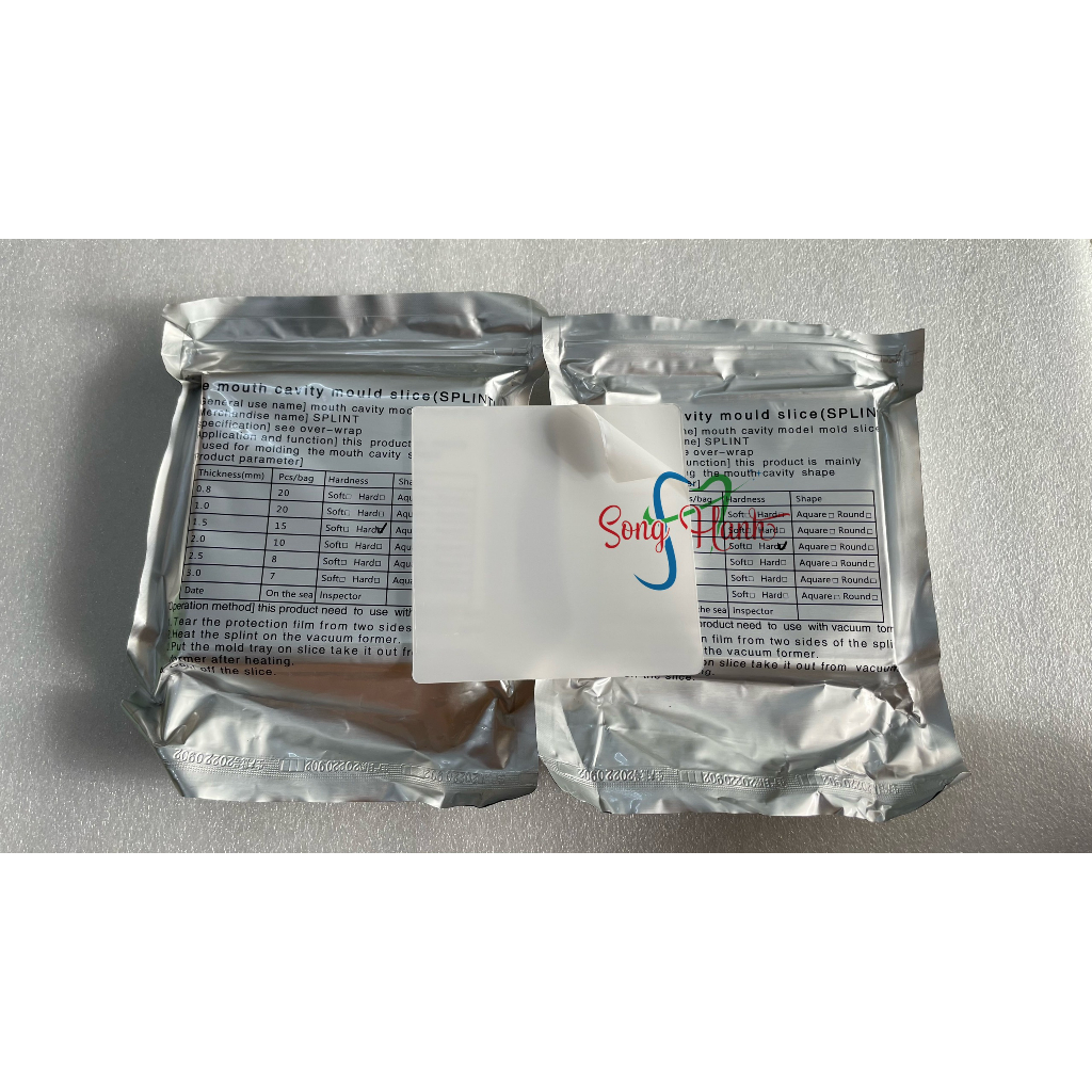 1 Tấm nhựa ép khay  duy trì chỉnh nha