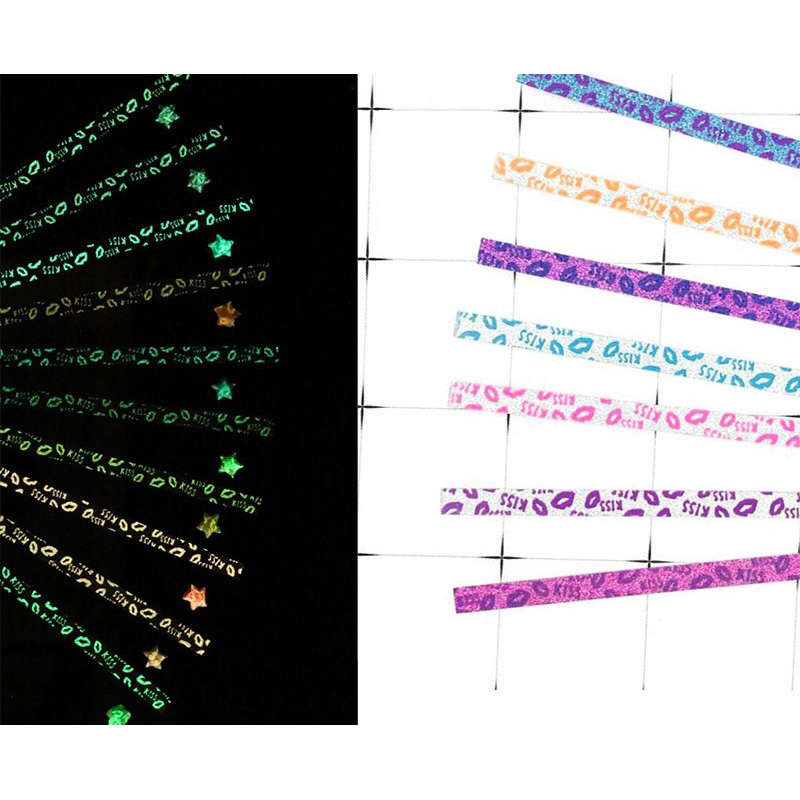 210 tờ giấy gấp sao phát sáng