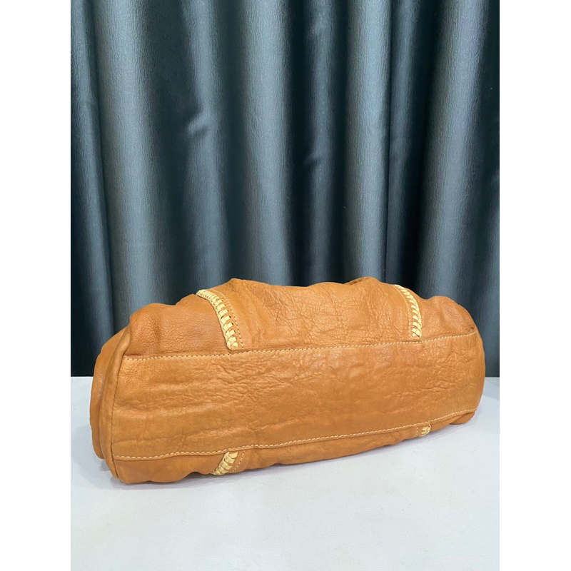 Túi si hiệu GENTEN của Nhật dáng xách ta.y da vo.i thật