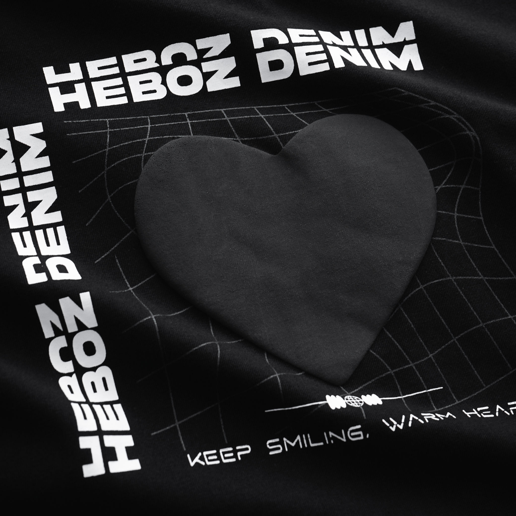 Áo thun nam cổ tròn in hình nổi black heart Heboz form regular fit - 00001633