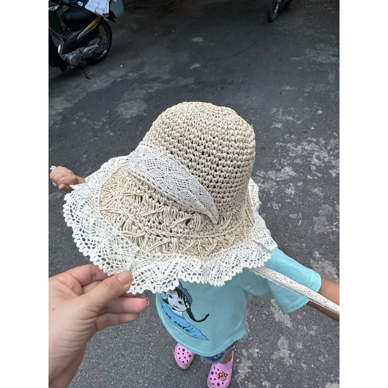 Mũ Cối Đi Biển Dây Ren Dài Siêu Cưng Cho Bé Gái