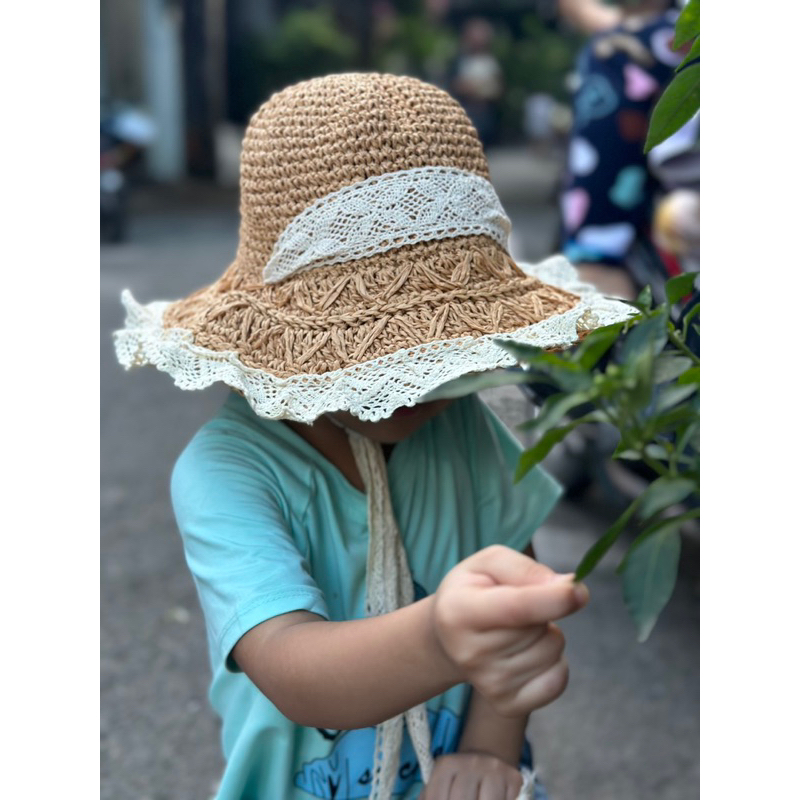 Mũ Cối Đi Biển Dây Ren Dài Siêu Cưng Cho Bé Gái