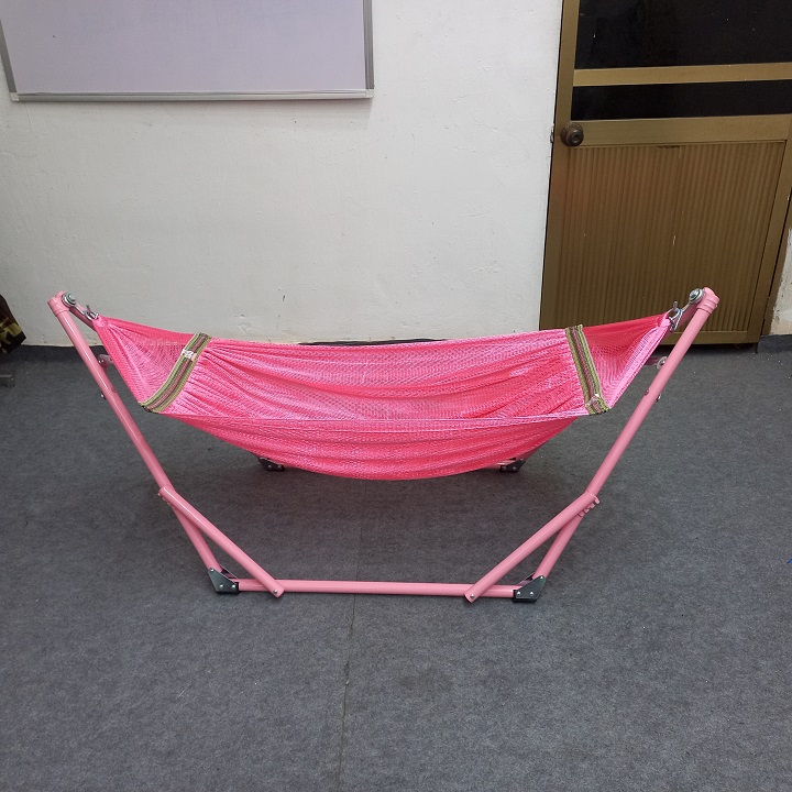 Bộ võng xếp mini dành cho em bé màu hồng gồm khung võng và võng