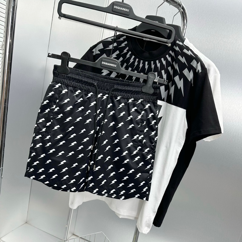 Bộ đồ nam cộc tay mặc hè Neil Barrett in hình tia sét vòng quanh cổ pha màu đen trắng quần gió BH51P