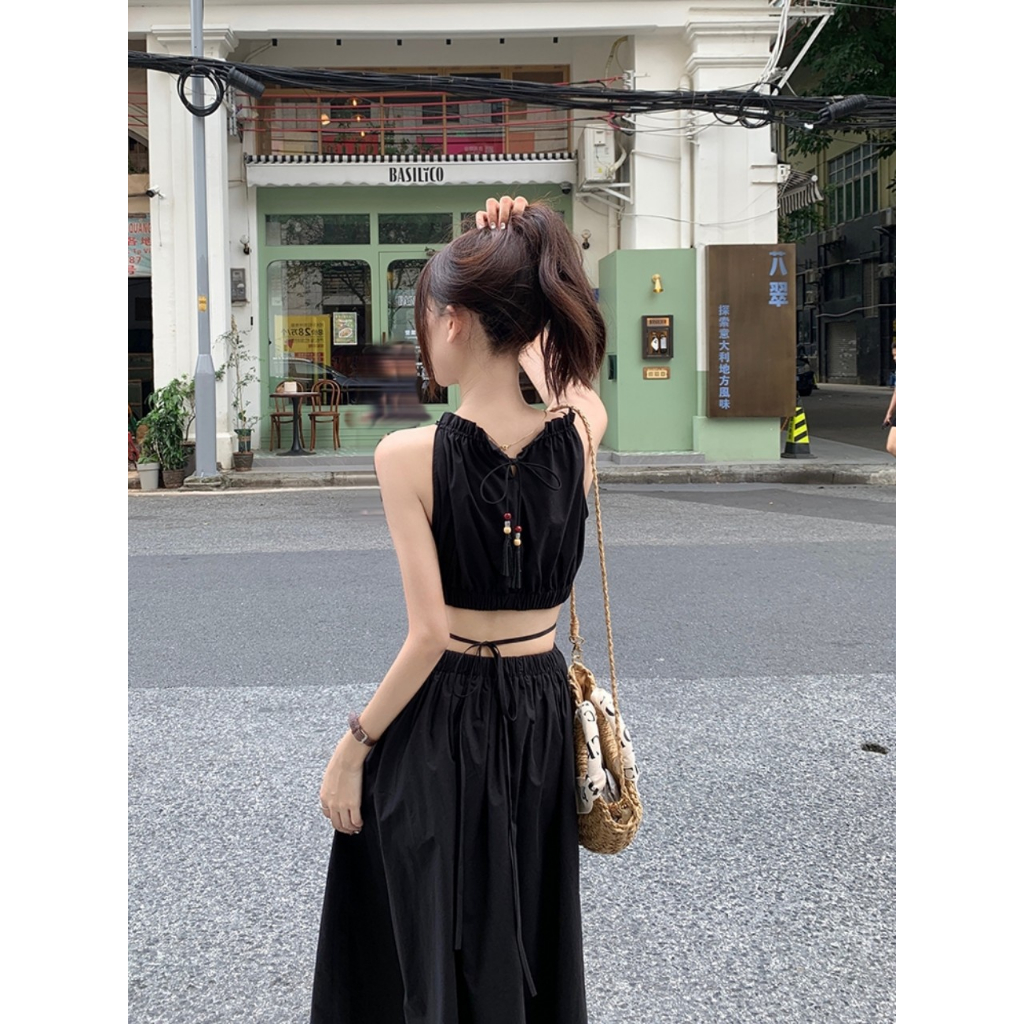 Váy đầm nữ cổ yếm không tay thiết kế khoét eo dáng dài V33