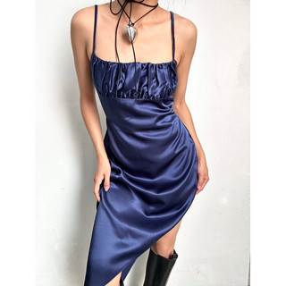 đầm lụa Celt xẻ tà xéo tôn dáng