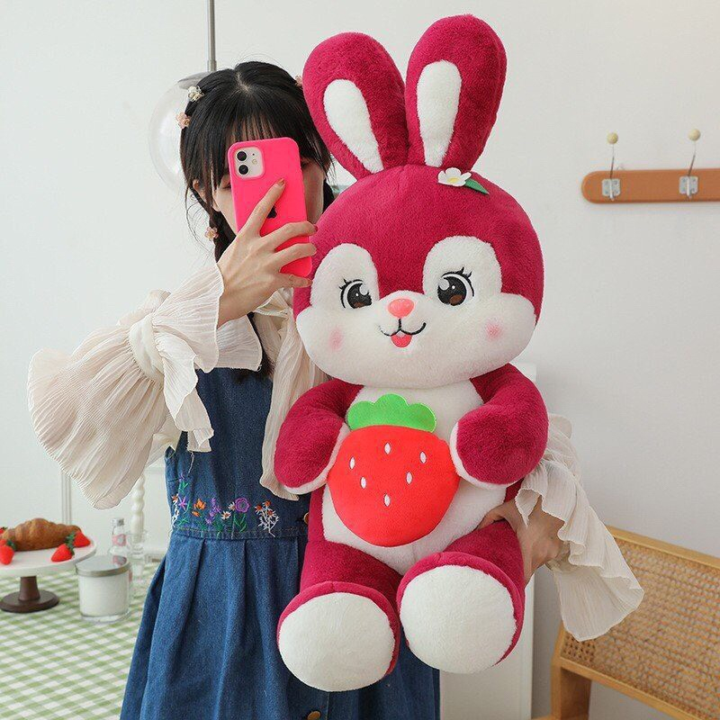 Gấu bông thỏ ôm quả dâu, Thú nhồi bông con thỏ ôm quả dâu đáng yêu - Vải nhung co giãn, bông gòn cao cấp