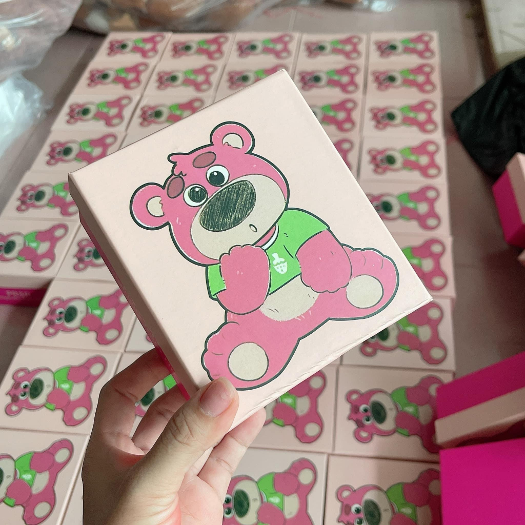TÚI ĐEO CHÉO GẤU DÂU + TẶNG KÈM MẶT NẠ TAY VÀ CHÂN