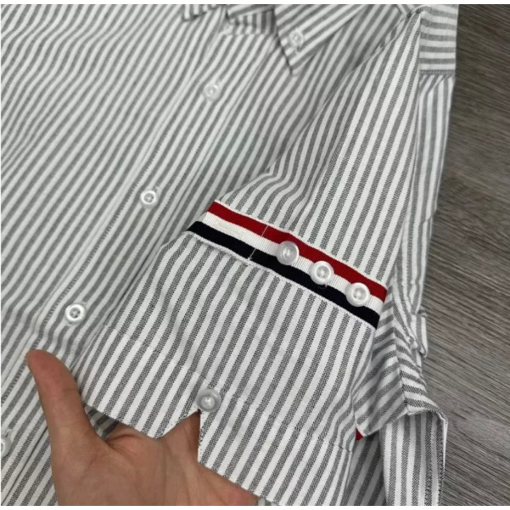 Áo Sơ Mi Thom Kẻ Xám Trắng Ngắn Tay Vải Cotton Lụa Cao Cấp | BigBuy360 - bigbuy360.vn