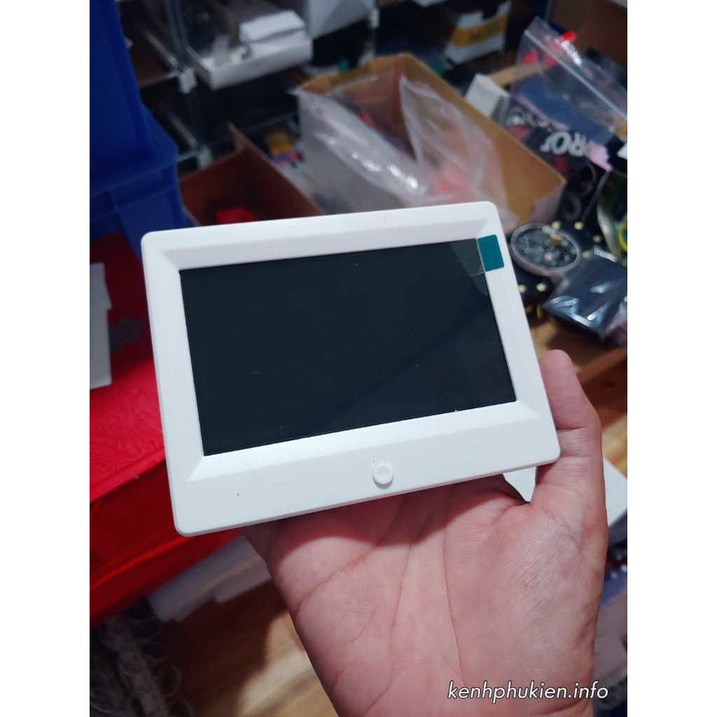 Màn hình fpv mới tích hợp sẵn bộ dò song tự động angten pcb nằm bên trong