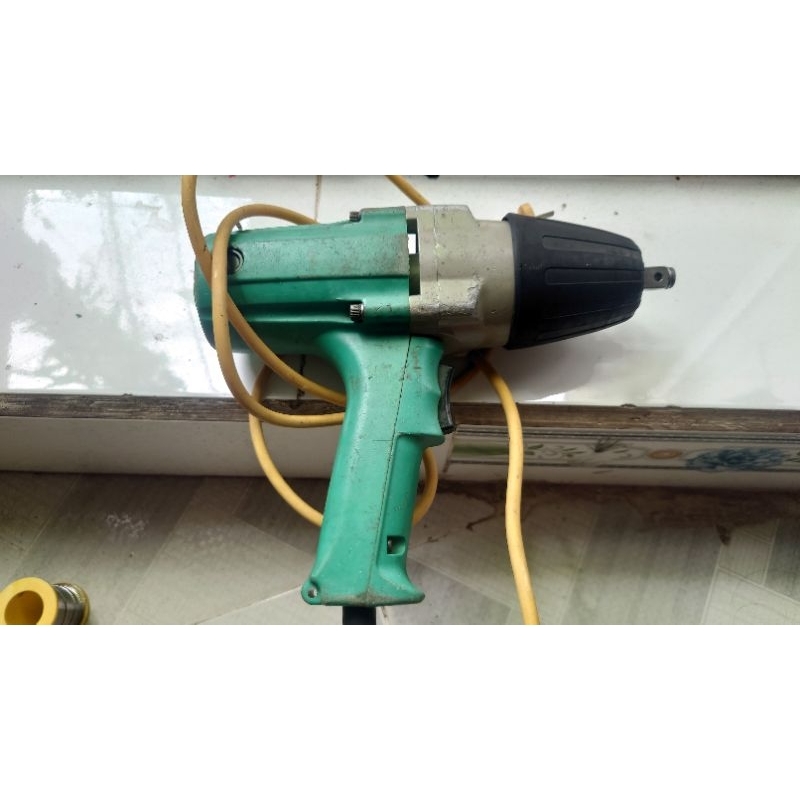 Máy mở bulong cũ