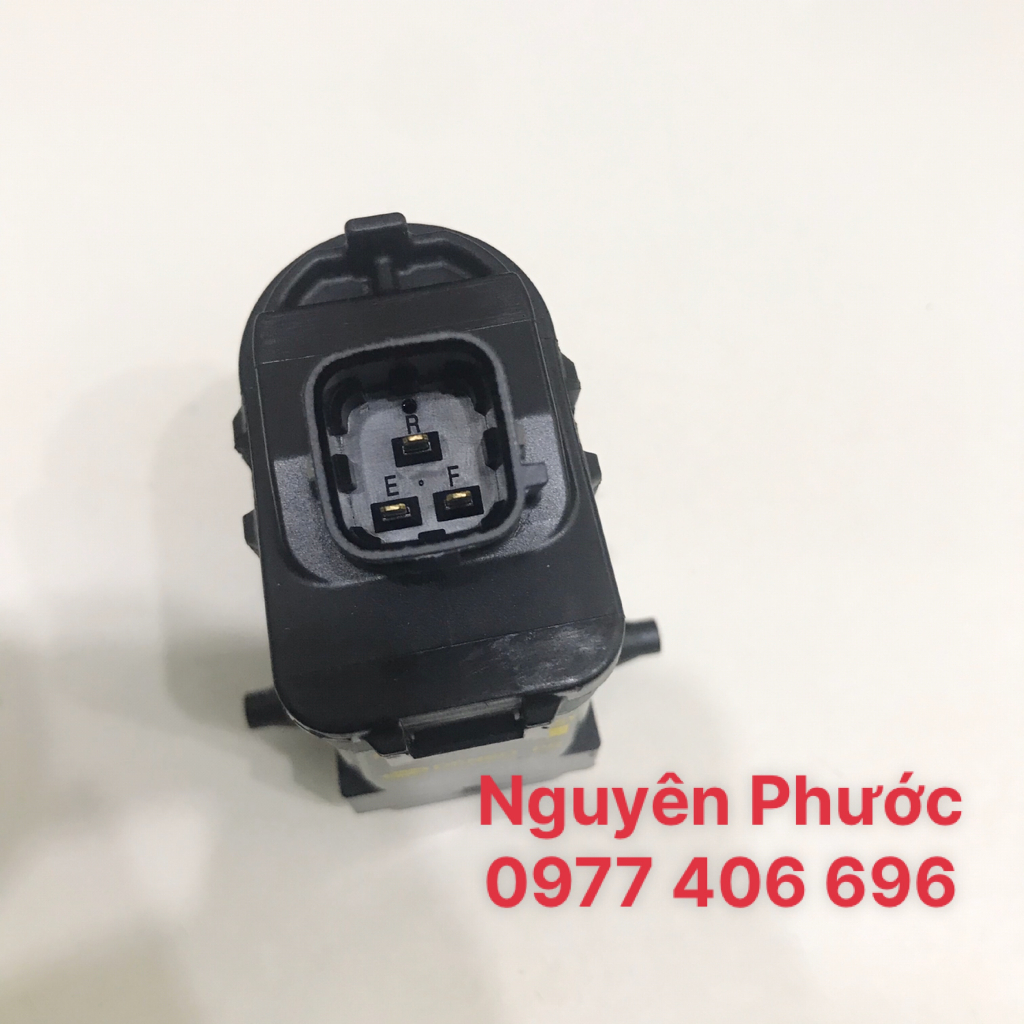 Bơm nước rửa kính 2 vòi   HYUNDAI GRAND I10, GETZ, SANTAFE, CARENS, TU