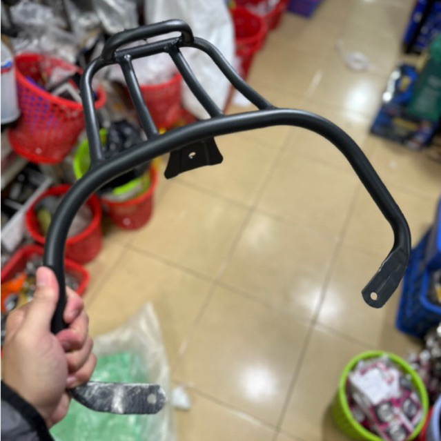 Cảng sau/baga sau/tay dắt cong Vespa sprint , primavera đen nhám