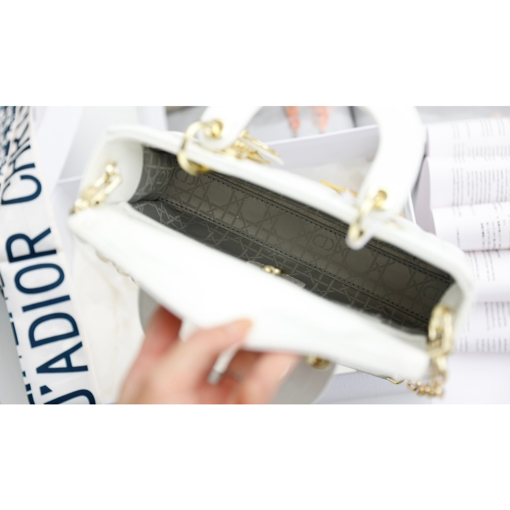 TÚI CD LADY JOY DA BÓNG SZ22