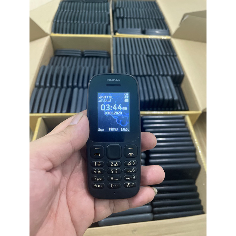 Nokia 105  chính hãng 100%, loa to, sóng khỏe, vỏ hơi trầy chút xíu nhé khách
