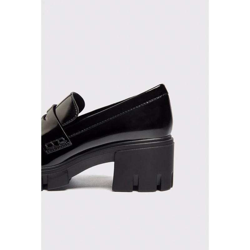 Giày lười gót cao Pull&bear màu đen