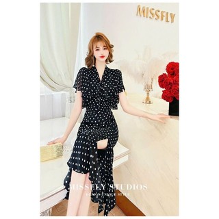 Đầm ôm chấm bi cổ nơ tay bèo