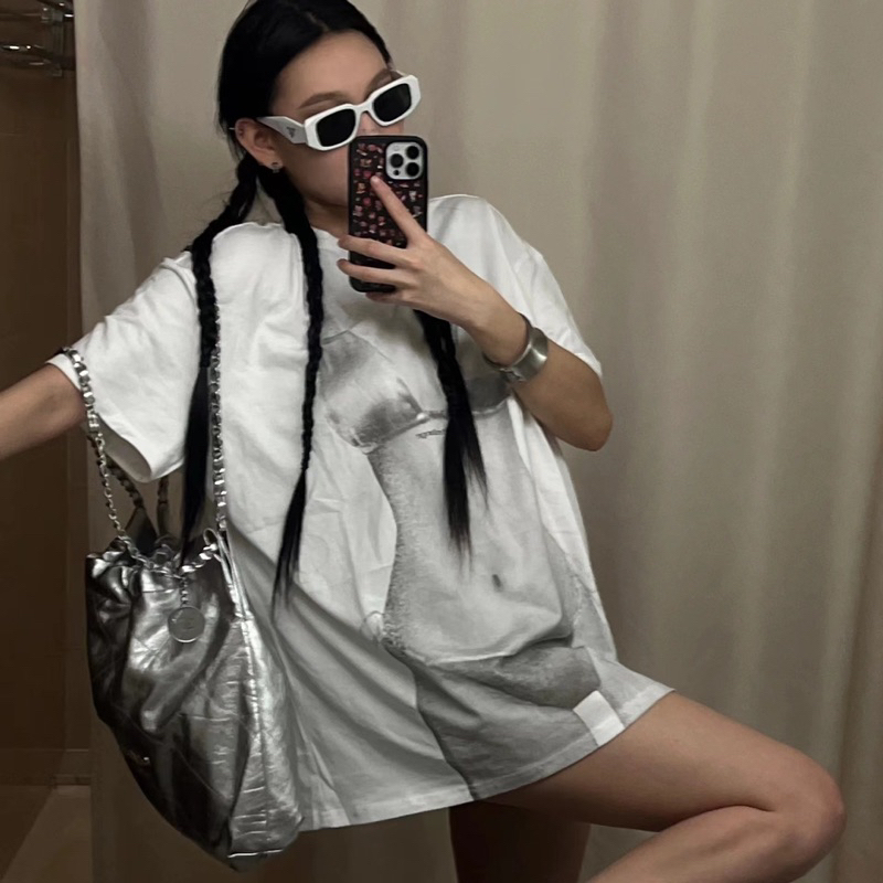 Áo phông nữ rộng in hình bikini phong cách đường phố DoA397